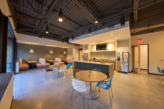 Café and dining area